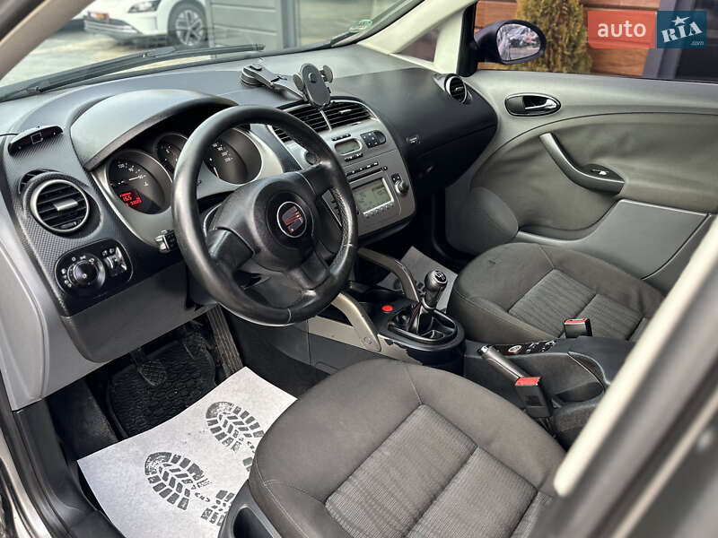 Хетчбек SEAT Toledo 2005 в Шептицькому фото 27 Хетчбек SEAT Toledo 2005 в Шептицькому