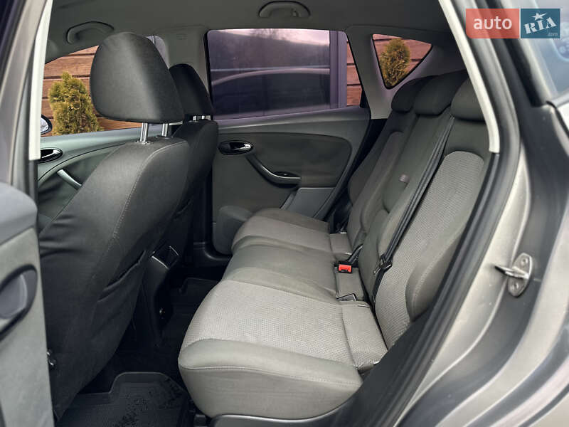 Хетчбек SEAT Toledo 2005 в Шептицькому фото 42 Хетчбек SEAT Toledo 2005 в Шептицькому