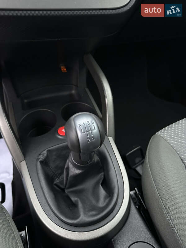 Хэтчбек SEAT Toledo 2006 в Запорожье фото 32 Хэтчбек SEAT Toledo 2006 в Запорожье