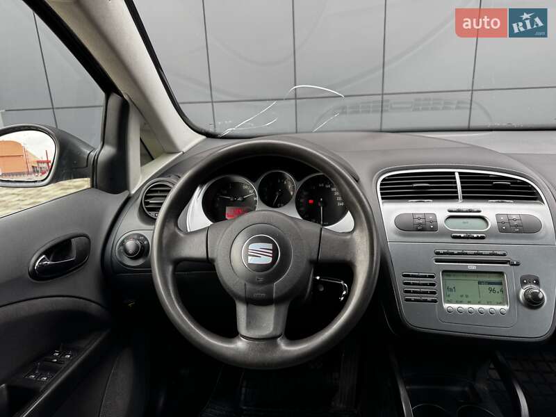 Хетчбек SEAT Toledo 2008 в Києві