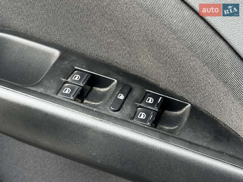 Хетчбек SEAT Toledo 2008 в Києві