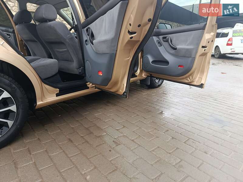 Седан SEAT Toledo 2001 в Тернополі