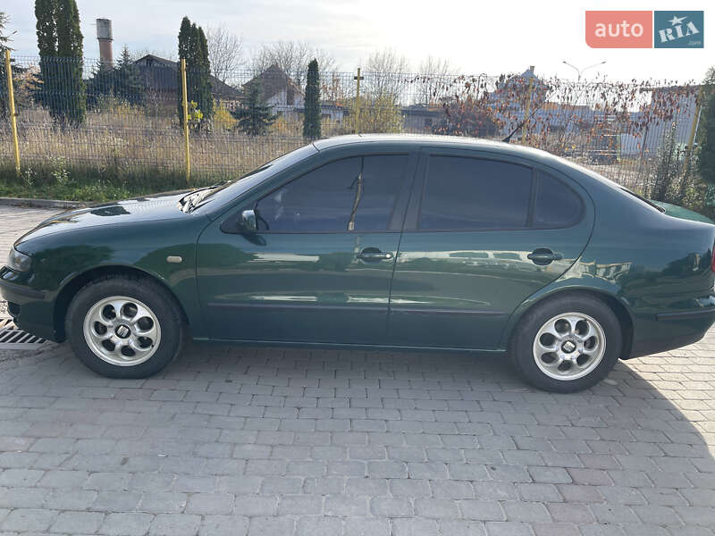 Седан SEAT Toledo 2001 в Черновцах