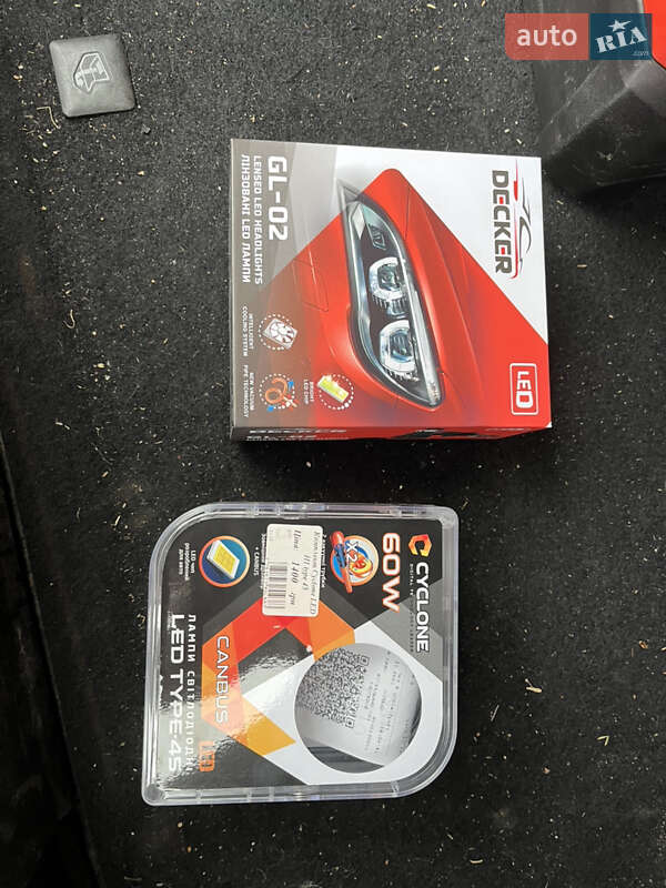 Седан SEAT Toledo 2000 в Коростене