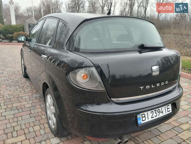 Хетчбек SEAT Toledo 2006 в Миргороді