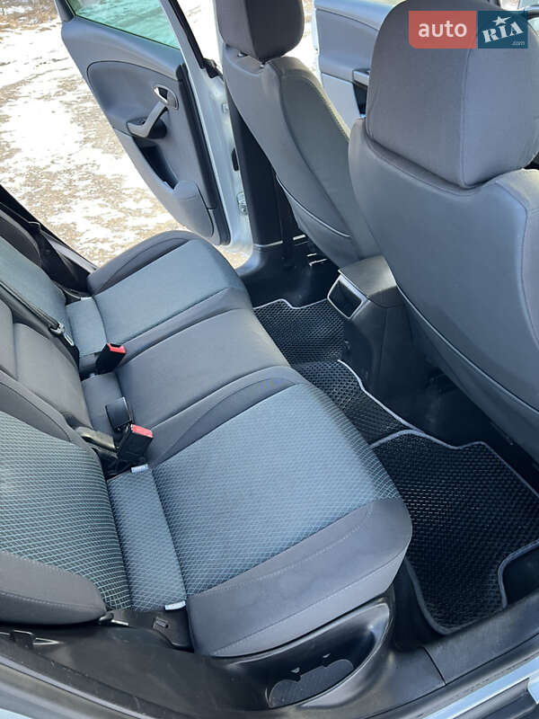 Хетчбек SEAT Toledo 2008 в Стрию