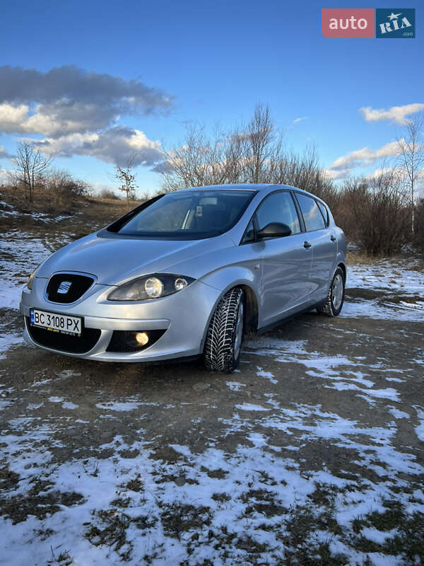 Хетчбек SEAT Toledo 2008 в Стрию