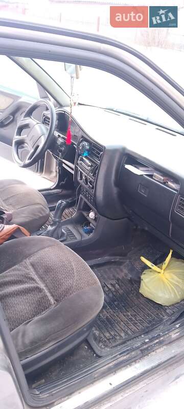 Седан SEAT Toledo 1992 в Каменском