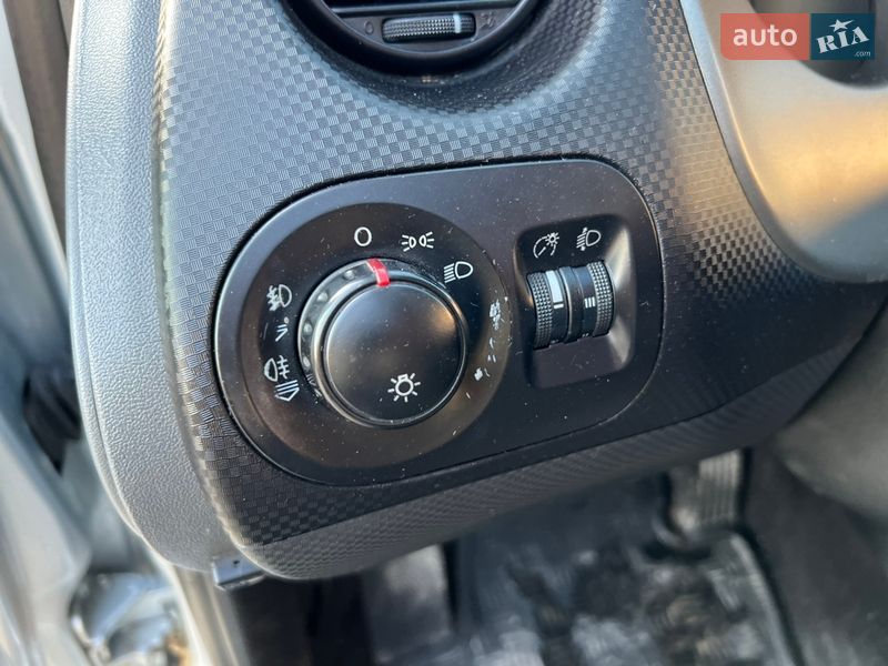 Хэтчбек SEAT Toledo 2004 в Тернополе