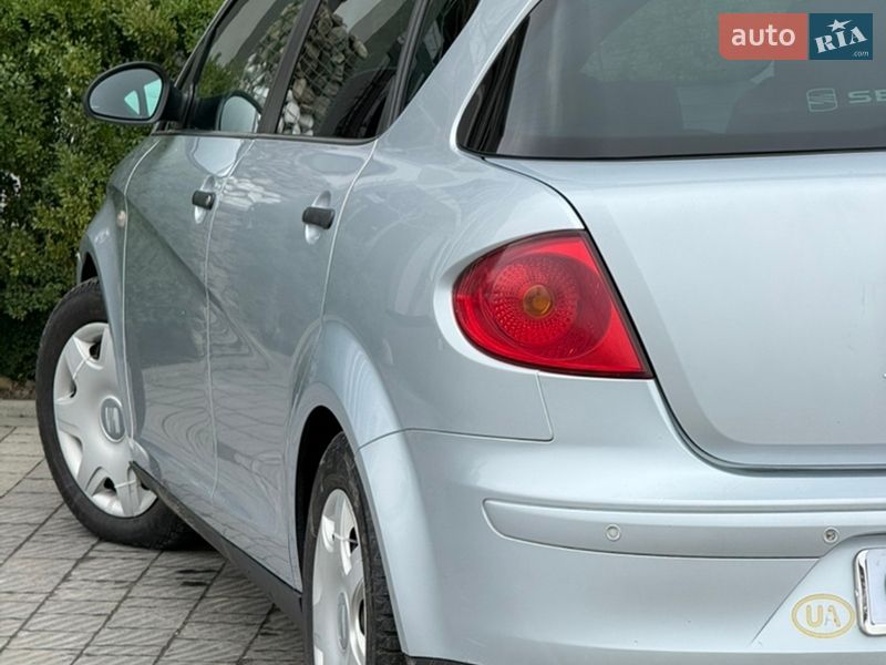 Хэтчбек SEAT Toledo 2008 в Стрые