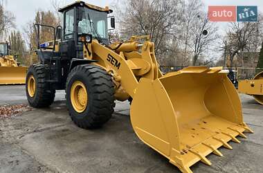 Фронтальный погрузчик SEM 655 2025 в Киеве