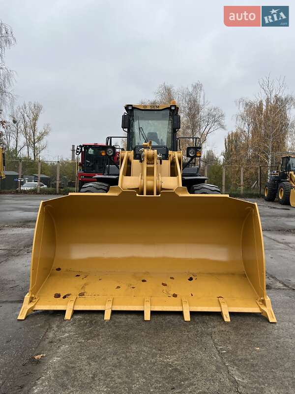 Фронтальный погрузчик SEM 655 2025 в Киеве