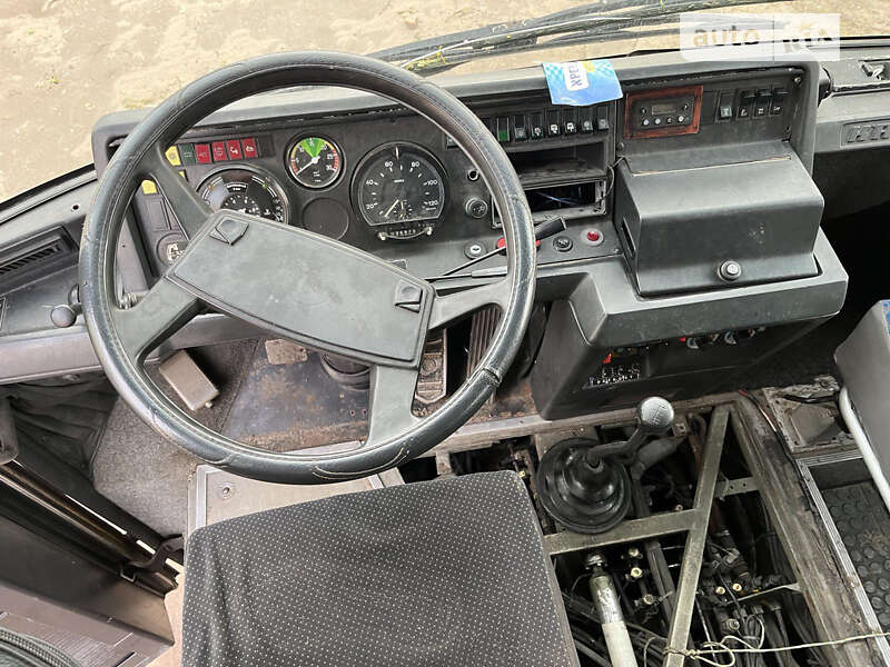 Міський автобус Setra 211 HD 1988 в Ірпені
