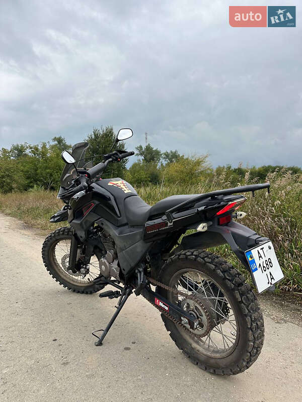 Мотоцикл Кросс Shineray X-Trail 250 Trophy 2021 в Тлумаче