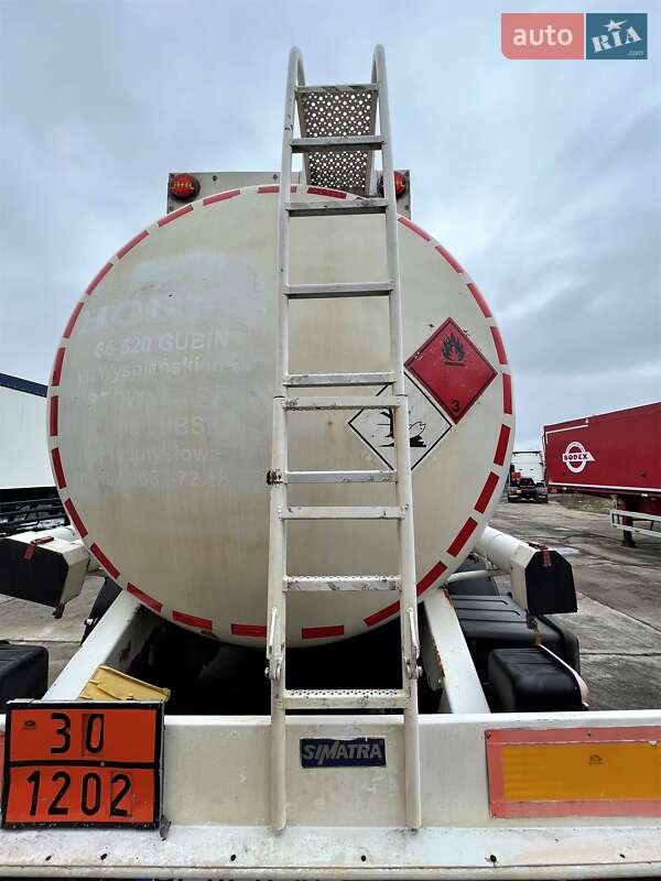 Цистерна полуприцеп Simatra NC-02 2007 в Львове