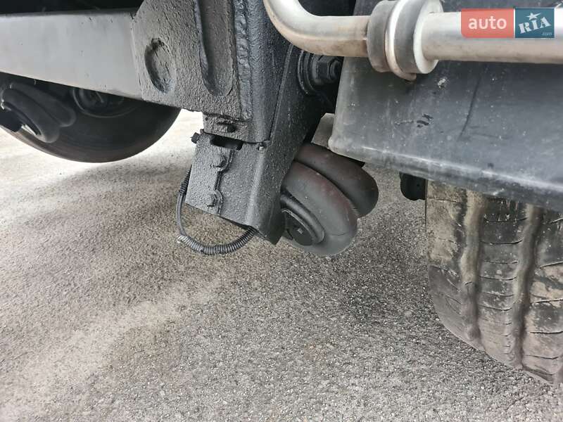 Цистерна напівпричіп Simatra NC-02 2005 в Вінниці фото 4 Цистерна напівпричіп Simatra NC-02 2005 в Вінниці