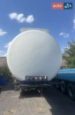 Цистерна напівпричіп Simatra NC-02 2001 в 
