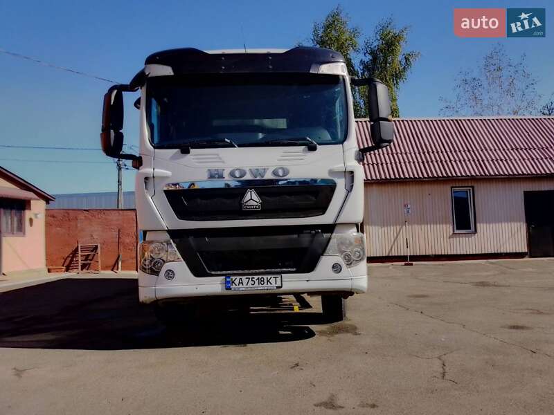 Тентований Sinotruk ZZ 2017 в Києві