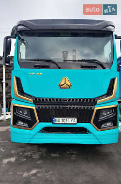 Тягач Sinotruk ZZ 2025 в Знаменке