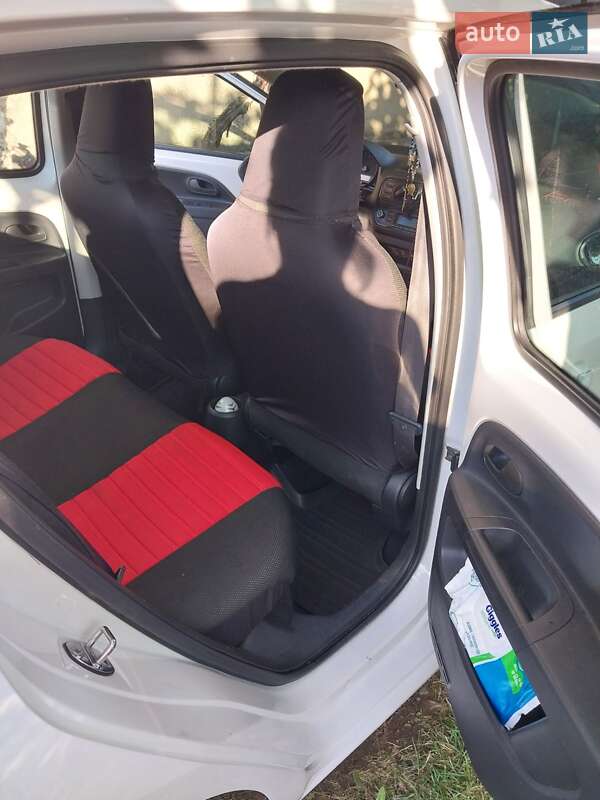 Хетчбек Skoda Citigo 2013 в Ужгороді