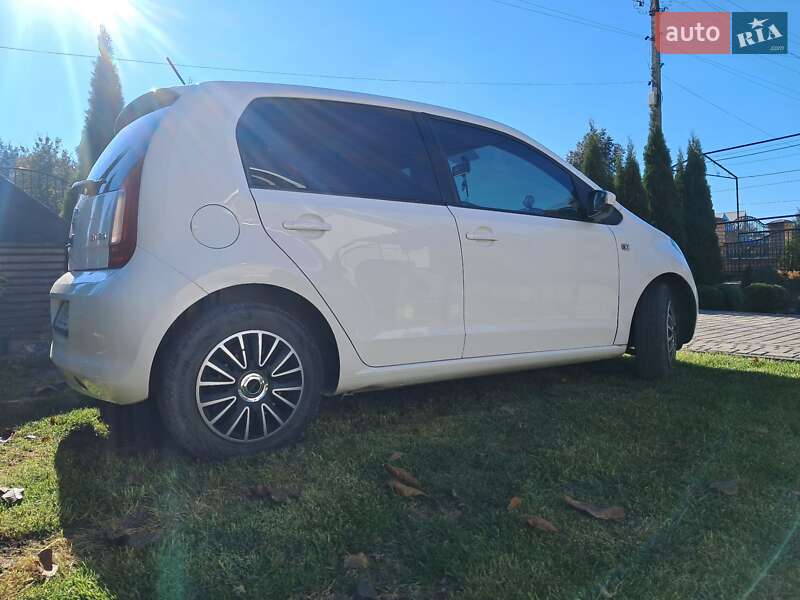 Хэтчбек Skoda Citigo 2014 в Тернополе