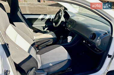 Хэтчбек Skoda Citigo 2013 в 