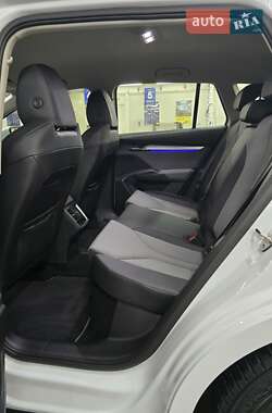 Позашляховик / Кросовер Skoda Enyaq iV 2021 в 