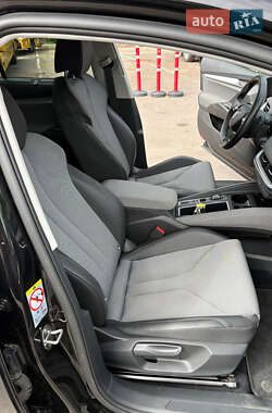 Позашляховик / Кросовер Skoda Enyaq iV 2023 в 