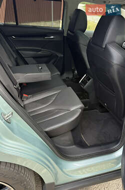 Позашляховик / Кросовер Skoda Enyaq iV 2022 в 