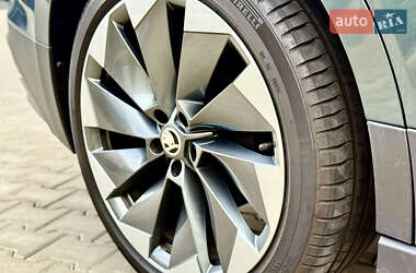 Внедорожник / Кроссовер Skoda Enyaq iV 2022 в 