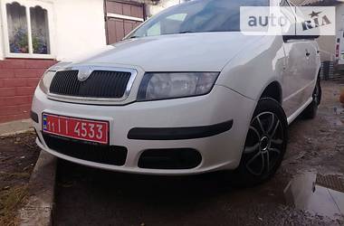 Хэтчбек Skoda Fabia 2006 в Могилев-Подольске