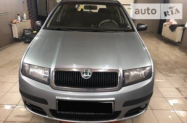 Хэтчбек Skoda Fabia 2005 в Василькове