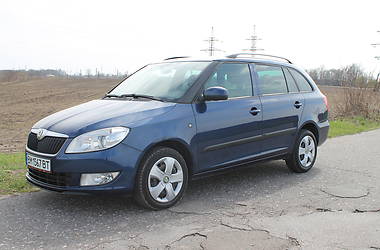 Універсал Skoda Fabia 2010 в Сумах