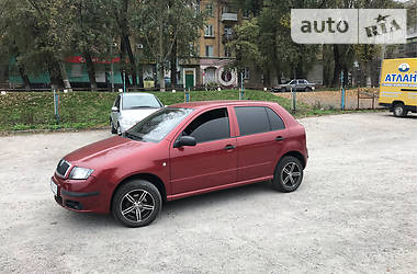 Хэтчбек Skoda Fabia 2006 в Днепре