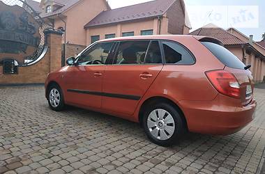 Универсал Skoda Fabia 2010 в Ужгороде