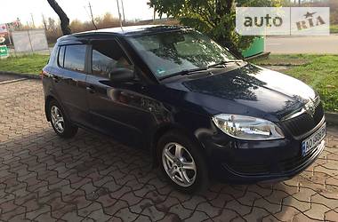 Хэтчбек Skoda Fabia 2010 в Хусте