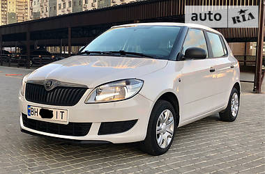 Хэтчбек Skoda Fabia 2015 в Одессе