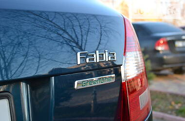 Хэтчбек Skoda Fabia 2012 в Миргороде