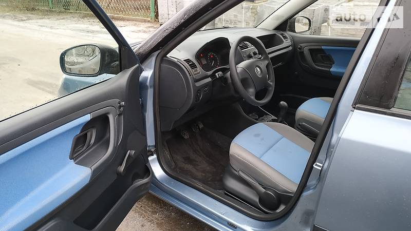 Хетчбек Skoda Fabia 2008 в Нових Санжарах