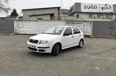 Хэтчбек Skoda Fabia 2004 в Киеве