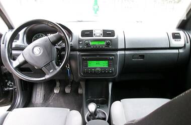 Хетчбек Skoda Fabia 2009 в 