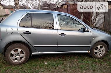 Хетчбек Skoda Fabia 2004 в 