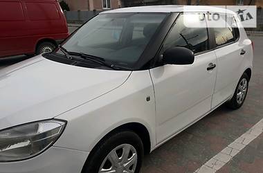 Хетчбек Skoda Fabia 2012 в 