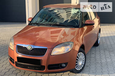 Хетчбек Skoda Fabia 2008 в  Хетчбек Skoda Fabia 2008 в