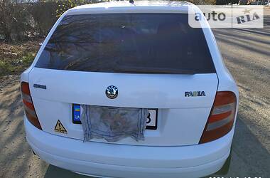 Хэтчбек Skoda Fabia 2006 в Мариуполе