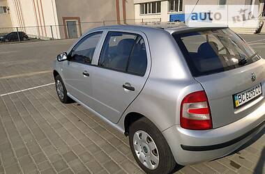 Хетчбек Skoda Fabia 2007 в 