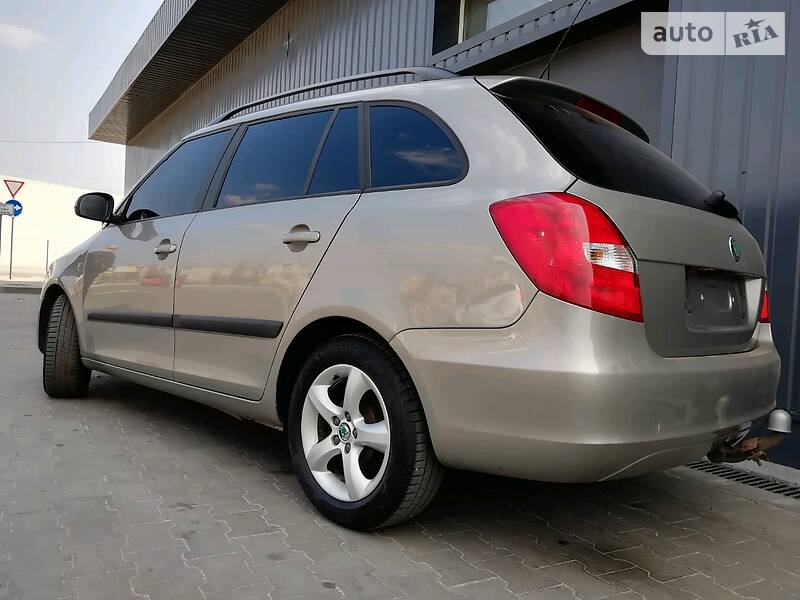 Універсал Skoda Fabia 2011 в Павлограді