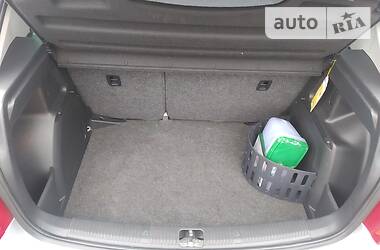 Хетчбек Skoda Fabia 2011 в 