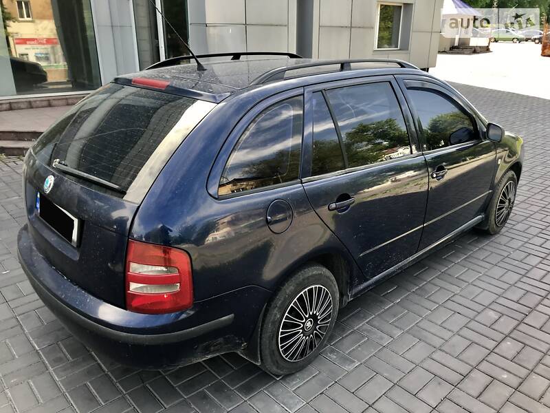 Універсал Skoda Fabia 2002 в Дніпрі