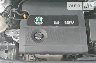 Хетчбек Skoda Fabia 2002 в 